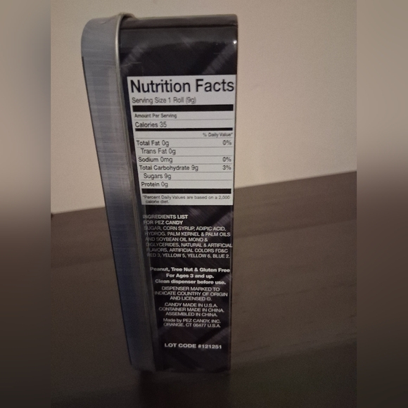 KISS Limited Edition Dispenser Set - Multicolor Unopened - Picture 2 of 3